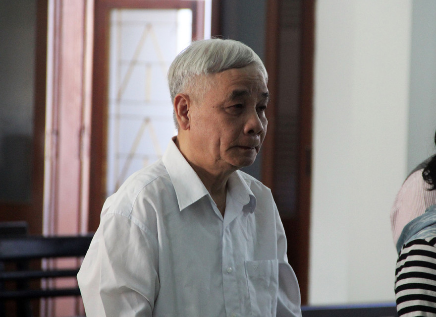 Bị cáo Lê Văn Phước, nguyên Chánh án TAND tỉnh Phú Yên - ảnh Văn Tài 