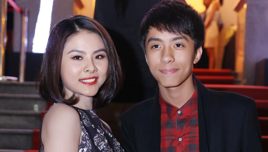 Vân Trang đưa em trai bảnh bao đi dự tiệc.