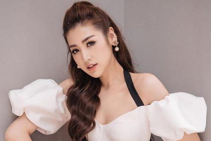 Á hậu Tú Anh tin Ronaldo giúp Bồ Đào Nha đánh bại Đức 2-1