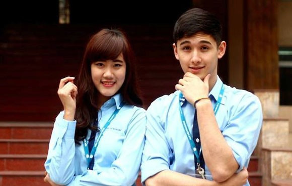 Những vẻ đẹp Tây nơi giảng đường Việt