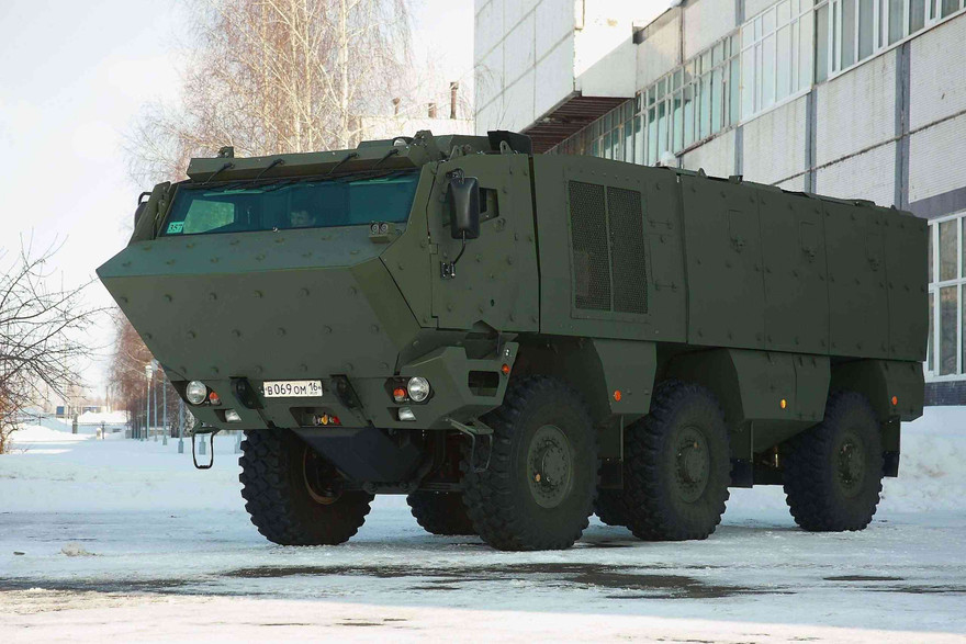 Nga khoe xe bọc thép tối tân trên Quảng trường Đỏ