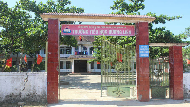 Trường Tiểu học Hương Liên, nơi hai thầy giáo H. và K. công tác.