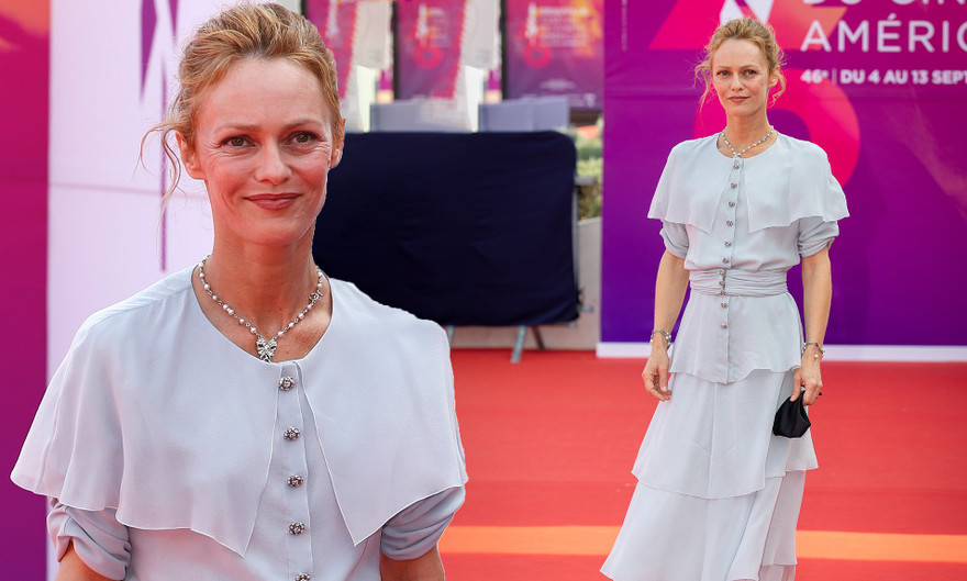 Người tình 14 năm không cưới của 'cướp biển' Johnny Depp khoe sắc vóc ở tuổi 48