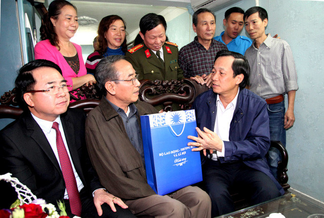  Bộ LĐTB&XH dự kiến dành 362 tỉ đồng thưởng Tết năm 2019 cho người có công