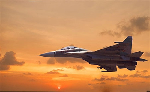 [VIDEO] Tiêm kích Su-30MK2 thị uy sức mạnh