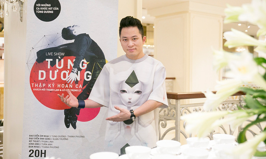 Ca sĩ Tùng Dương trong họp báo ra mắt liveshow 'Tùng Dương - Thập kỷ hoan ca'. Ảnh: HBN.