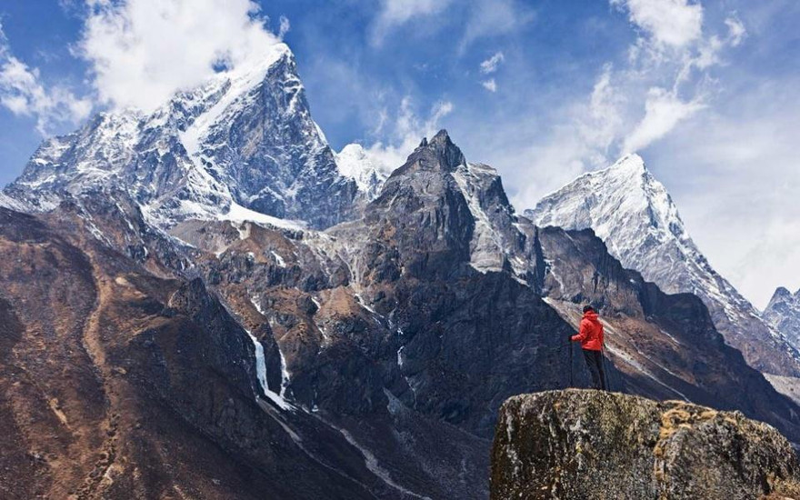 Cơ thể bị tác động như thế nào khi leo lên đỉnh Everest