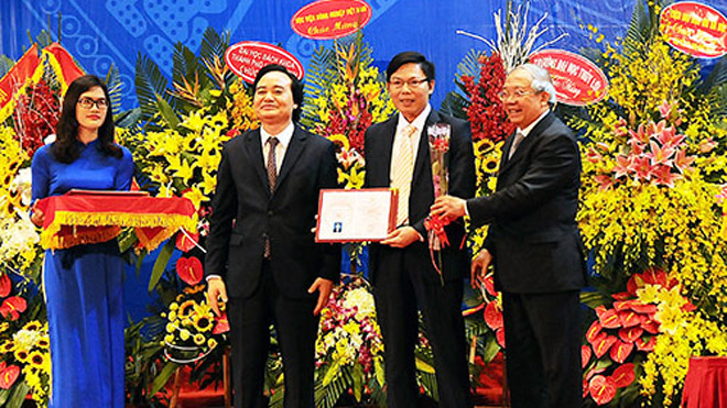 Đến năm 2019, mỗi ứng viên tiêu chuẩn chức danh giáo sư phải có 01 bằng độc quyền sáng chế.