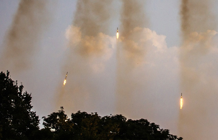 Ukraine sử dụng hỏa lực phóng giàn tấn công Donetsk