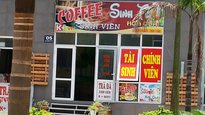 Nhiều quán cầm đồ, cho vay nặng lãi 'núp bóng' quán cafe trong KTX Mỹ Đình. 