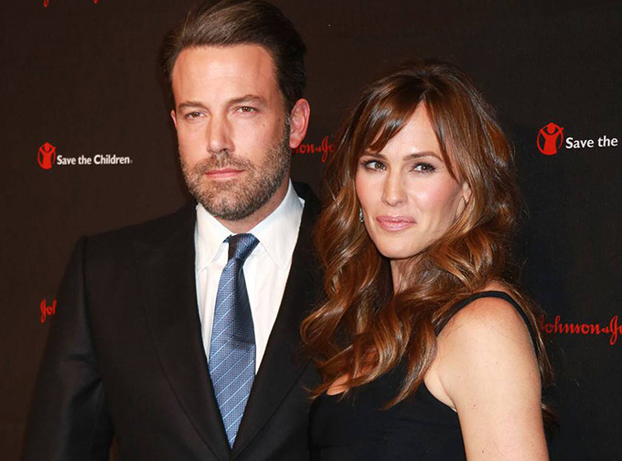 Ben Affleck và Jennifer Garner chính thức ly hôn