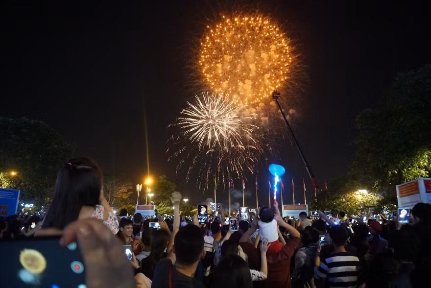 Việt Nam bước sang năm mới 2018