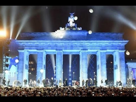 ‘Biên giới ánh sáng’ Đông – Tây biến mất trong đêm huyền ảo