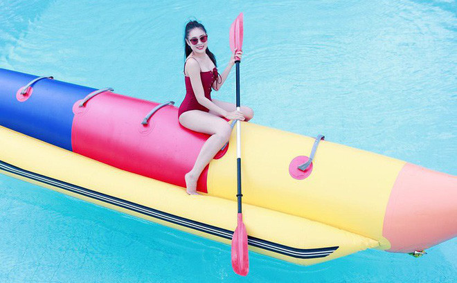 Mới đây, Hồ Bích Trâm khiến nhiều người hâm mộ phải trầm trồ khen ngợi khi khoe ảnh mặc bikini nóng bóng trên trang mạng cá nhân.