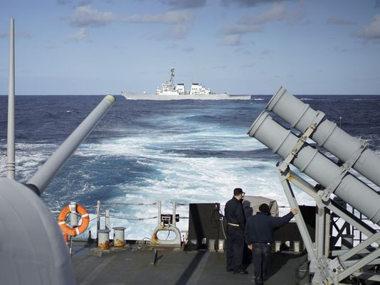 Khu trục hạm Porter cùng tuần dương hạm Anzio đang trên đường tới Scotland tham gia tập trận Joint Warrior, một tập trận huấn luyện hợp tác đa phương tổ chức một năm hai lần của NATO và đối tác.