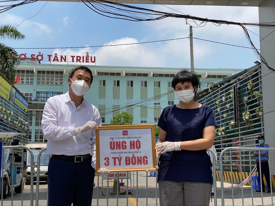 Trao tặng 2.800 bộ kit xét nghiệm trị giá 1 tỷ đồng cho Bắc Ninh