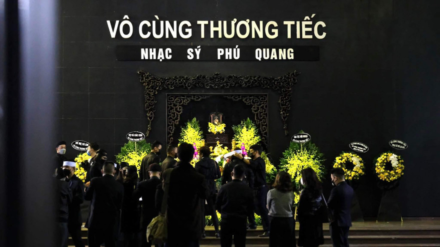 Tiễn đưa nhạc sĩ Phú Quang về nơi xa lắm.