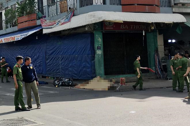 Hiện trường vụ tai nạn tại giao lộ Tân Hương.