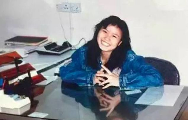 Từ một cô gái có xuất thân nông thôn ở miền Trung Trung Quốc, Zhou Qunfei lập nghiệp thành công và trở thành nữ tỷ phú tự thân giàu nhất Trung Quốc. Ảnh: Medium. 