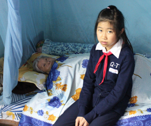 Tuổi thơ đầy biến cố của một nữ sinh