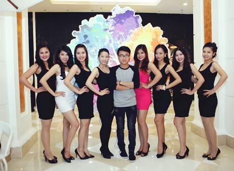 Người mẫu quảng cáo - Nghề ‘hot’ của sinh viên mùa Tết