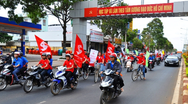 Bừng bừng sức trẻ năm Thanh Niên