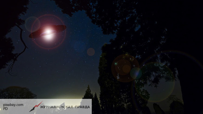 Trực thăng Mi-24 của Nga giáp mặt vật thể bay không xác định?