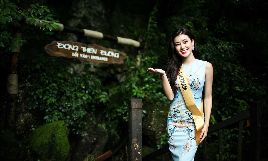 Huyền My cùng thí sinh Miss Grand leo núi, khám phá hang động