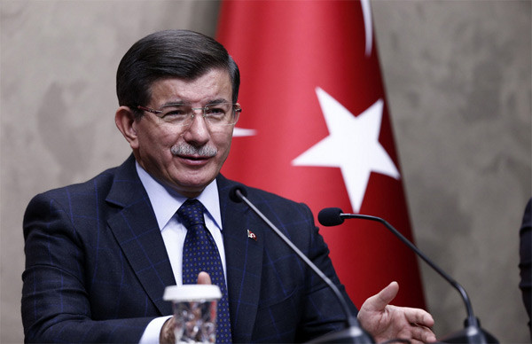 Thủ tướng Thổ Nhĩ Kỳ Ahmet Davutoglu. Ảnh: AP