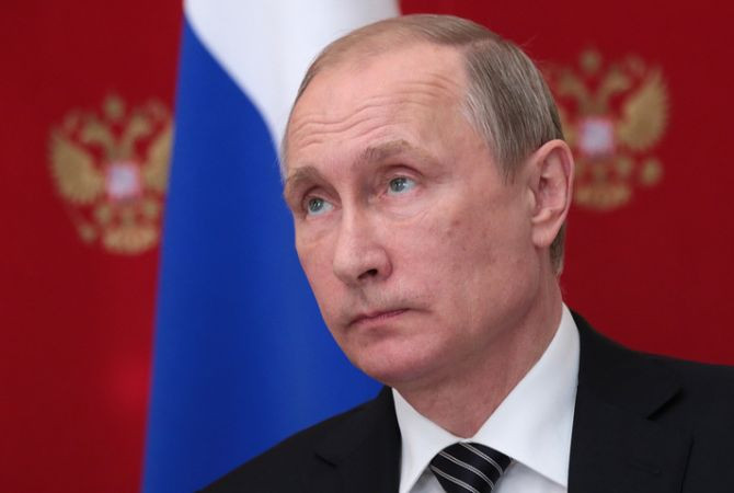 Tổng thống Nga Putin tới Thổ Nhĩ Kỳ dự khán trận bóng đá giao hữu. Ảnh; Tass
