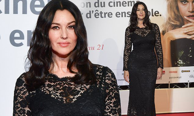 Monica Bellucci phô đường cong cơ thể tuyệt đẹp trong chiếc đầm đen ren ôm sát người