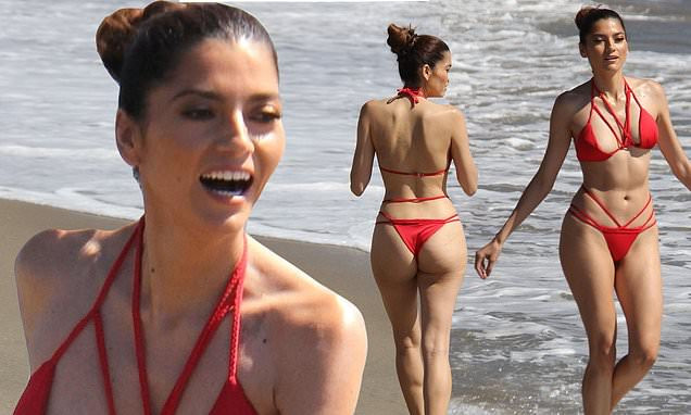 Mỹ nhân Hollywood dáng chuẩn siêu mẫu, nóng 'rực lửa' 