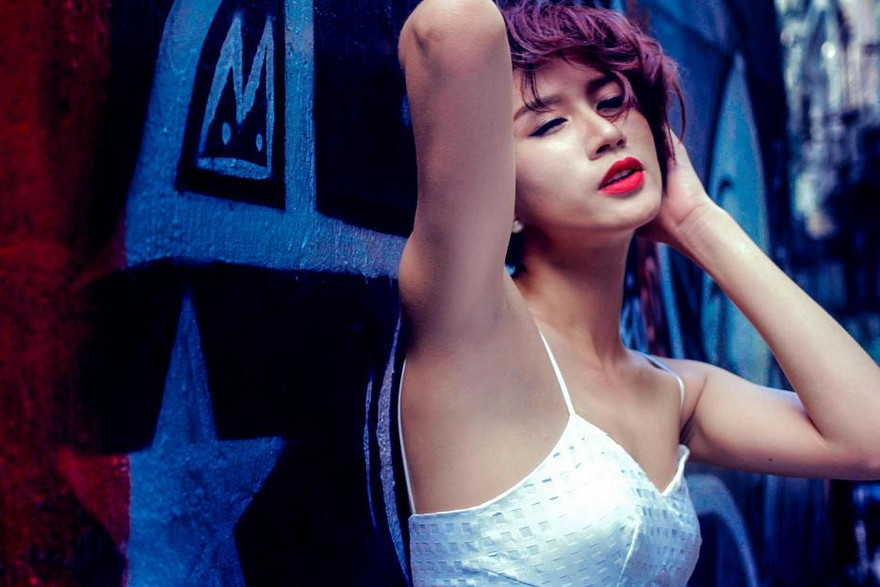 Trang Trần dịu dàng và nữ tính bất ngờ trong bộ ảnh mới.