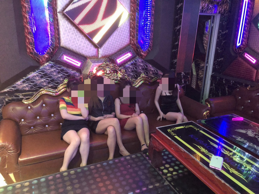 14 thanh niên nam nữ sử dụng ma túy trong quán karaoke 