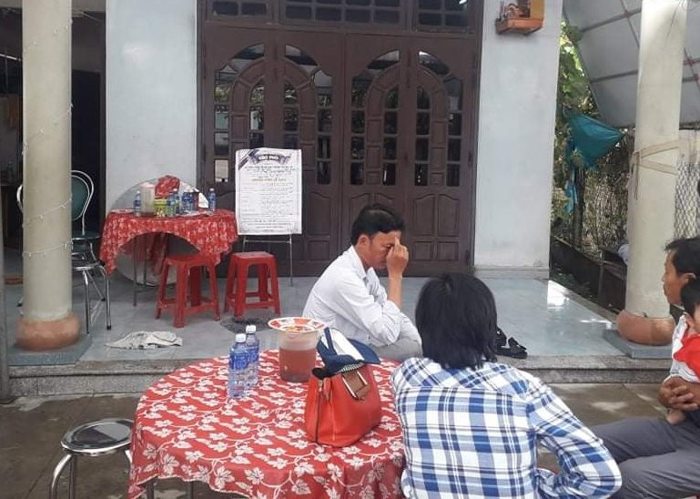 Người thân đau buồn trước sự ra đi đột ngột của H