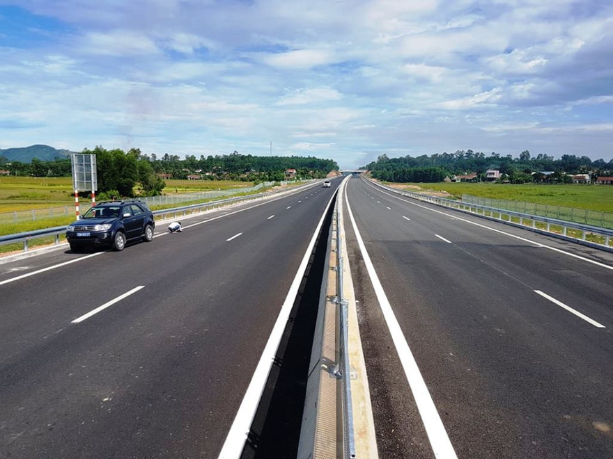 Ngày 2/9 sẽ chính thức thông tuyến và đưa vào khai thác tuyến cao tốc Đà Nẵng - Quảng Ngãi