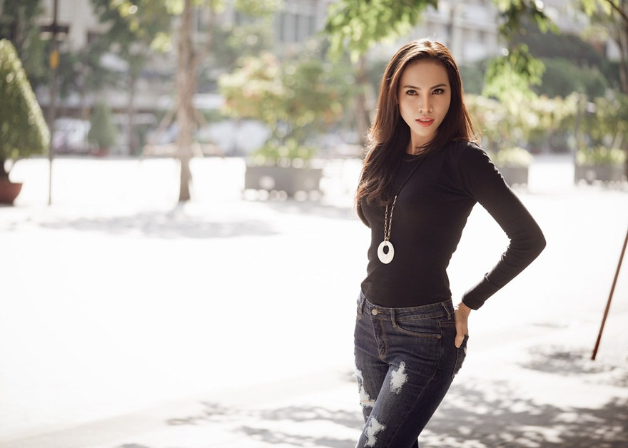 Người đẹp Lệ Quyên.