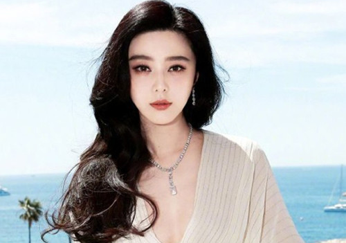 Phạm Băng Băng và em trai chính thức bị cấm xuất cảnh