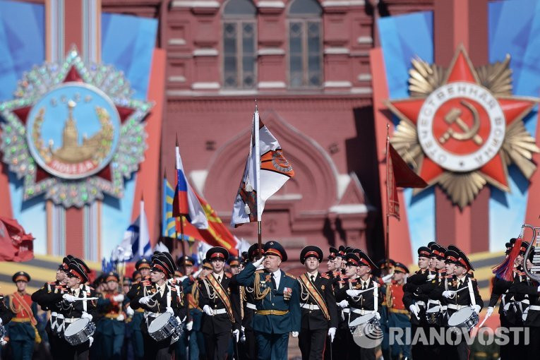 Quân đội Nga biểu dương sức mạnh trong Ngày Chiến thắng