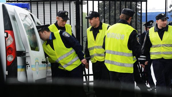 "Tình báo Mỹ hỗ trợ Kiev tấn công miền Đông Ukraine"