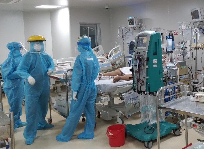 Áp lực ca bệnh nặng, TPHCM nâng công suất Hồi sức COVID-19 lên 1.500 giường