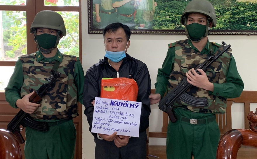 Đối tượng Nguyễn Mỹ bị bắt khi đang vận chuyển 3kg ma tuý đá.