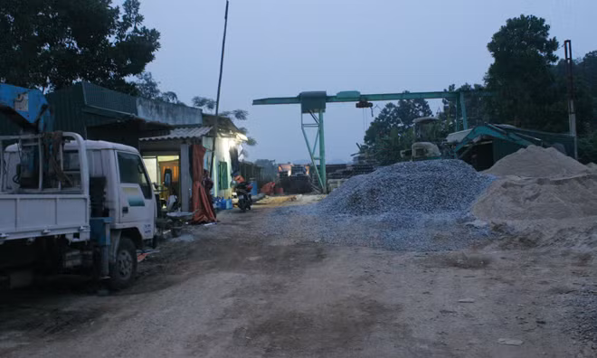 Xưởng cọc bê tông Đông Á đã dựng nhà xưởng kiên cố hơn 3 tỷ đồng.