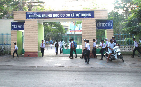 Trường THCS Lý Tự Trọng