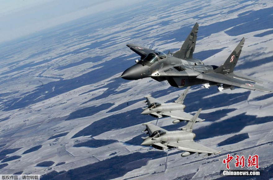 Xem dàn chiến đấu cơ NATO tuần tra không phận Baltic