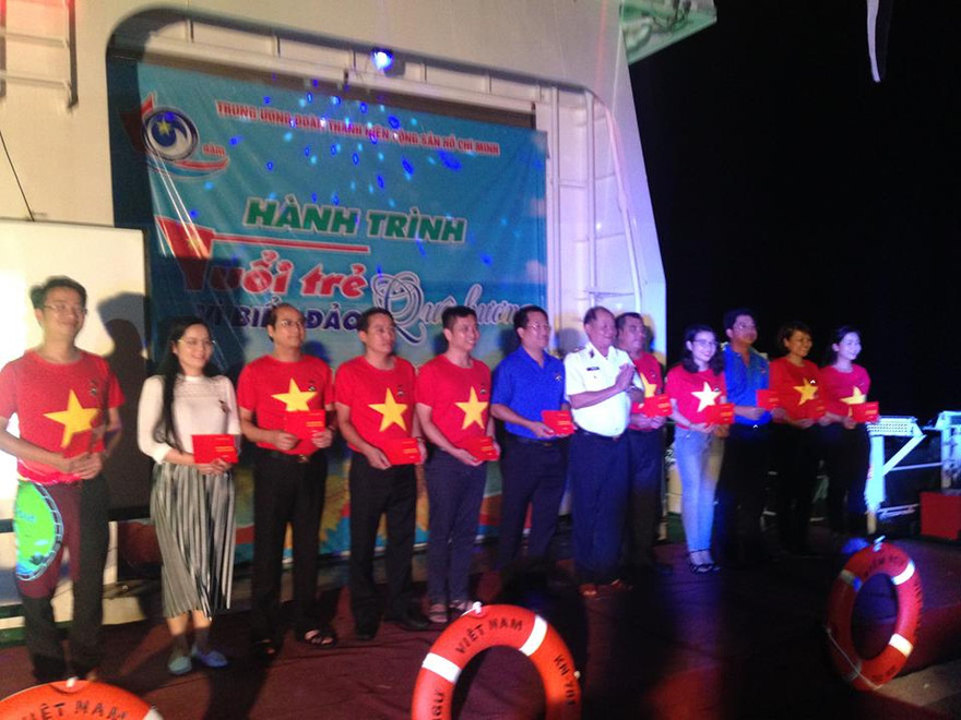 Mang tinh thần, ý chí, quyết tâm của Trường Sa đến tuổi trẻ cả nước