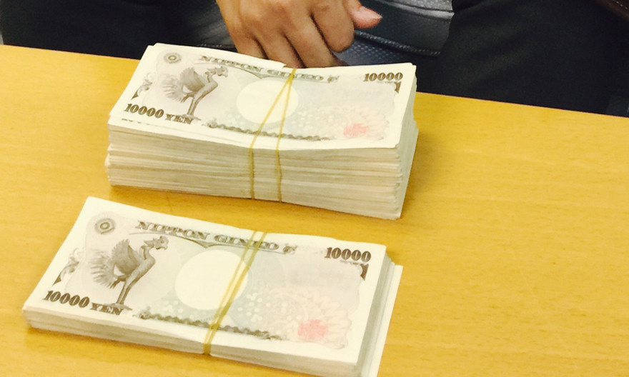 Số ngoại tệ bị thu giữ để điều tra.