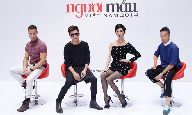 Bốn giám khảo 'quyền lực' sành điệu trong ngày sơ tuyển thứ hai ở Hà Nội.