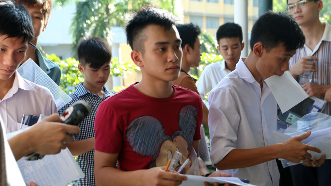 Thí sinh dự thi trong kì thi THPT quốc gia năm 2015. Ảnh: Như Ý