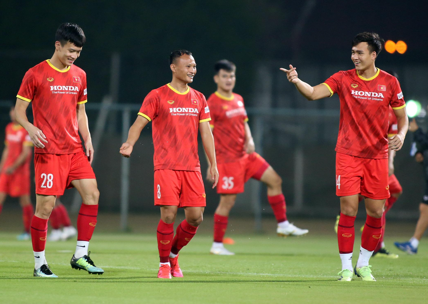 Trọng Hoàng (giữa) sẽ trở lại ở trận đấu gặp Malaysia ảnh Hữu Phạm (từ UAE)